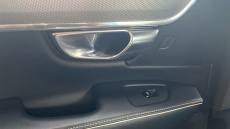 Volvo S90 2.0 T8 [390] Hybrid R DESIGN Pro 4dr AWD Gtron Saloon